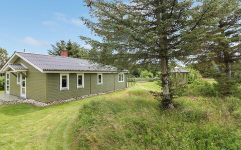 Ele - 900M from the Sea: House, Home, Door, Roof, Cottage, Estate, Garden, Shade, Siding, Yard