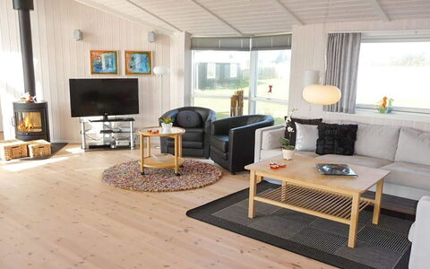 Tayna - 300M from the Sea: Home, Cottage, Porch, Siding, Farmhouse, Outdoor Structure