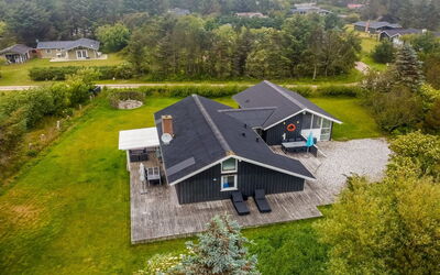 Lempi - 300M from the Sea