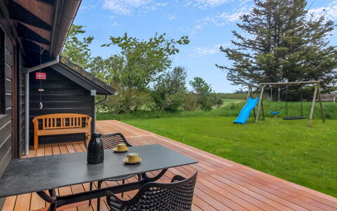 Harri - 850M from the Sea: House, Home, Door, Roof, Cottage, Estate, Garden, Shade, Siding, Yard