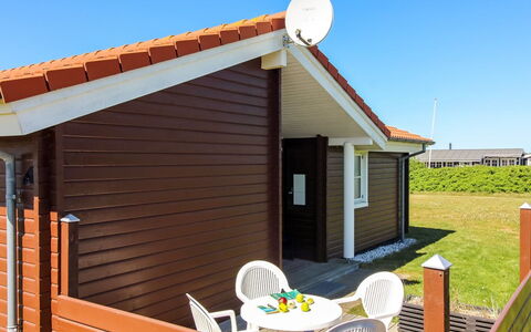 Armgard - 300M from the Sea: Grass, Grassland, Land Lot, Cottage, Rural Area, Meadow, Garden Buildings, Garden, Shed