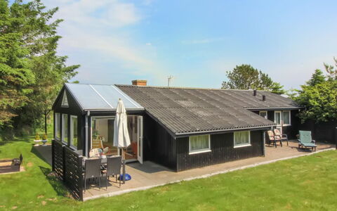 Arben - 900M from the Sea: House, Home, Roof, Residential Area, Cottage, Estate, Farmhouse, Lawn, Landscaping, Siding