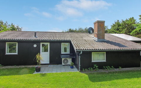 Arben - 900M from the Sea: House, Home, Roof, Residential Area, Cottage, Estate, Farmhouse, Lawn, Landscaping, Siding