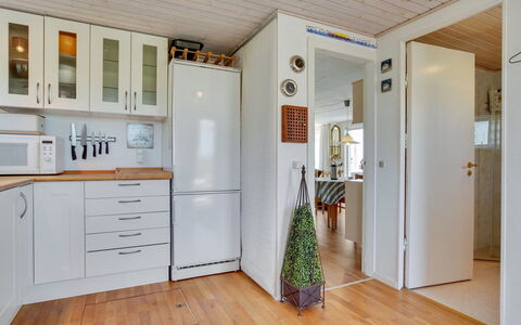 Ecaterina - 100M from the Sea: Flooring, Kitchen Appliance, Major Appliance, Floor, Wood, Interior Design, Kitchen, Wood Flooring, Refrigerator, Countertop