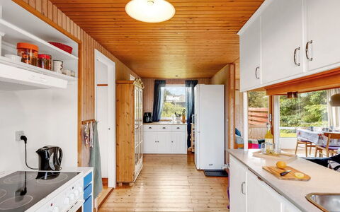 Jule - 600M from the Sea: Wood, Flooring, Interior Design, Kitchen, Floor, Ceiling, Furniture, Wood Stain, Hardwood, Wood Flooring
