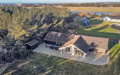 Synnöve - 550M from the Sea: Cottage, Home, House, Roof, Porch, Estate, Siding, Garden Buildings, Farmhouse, Yard