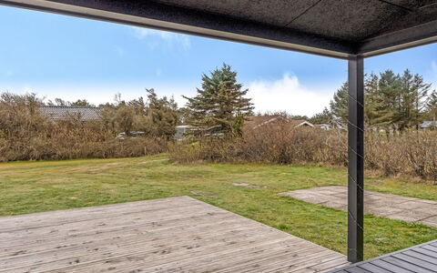 Tatania - 800M from the Sea: Grass, Grassland, Land Lot, Cottage, Rural Area, Meadow, Garden Buildings, Garden, Shed