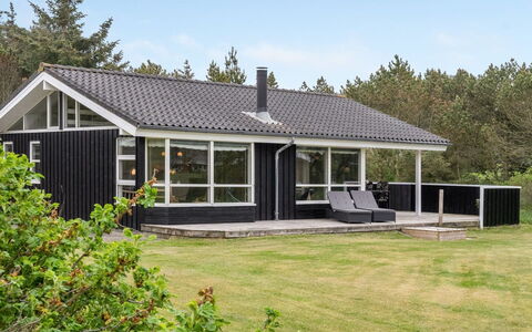 Jara - 700M from the Sea: Cottage, Shed, Hut, Farmhouse, Prairie, Shack, Barn, Log Cabin, Garden Buildings