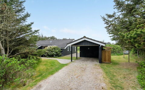Jara - 700M from the Sea: Cottage, Shed, Hut, Farmhouse, Prairie, Shack, Barn, Log Cabin, Garden Buildings