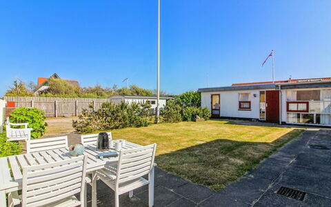 Evangelina - 350M from the Sea: Home, Estate, Shade, Yard, Driveway, Villa