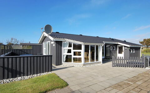 Engelbrecht - 400M from the Sea: House, Home, Door, Roof, Cottage, Estate, Garden, Shade, Siding, Yard