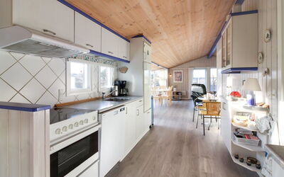 Engelbrecht - 400M from the Sea