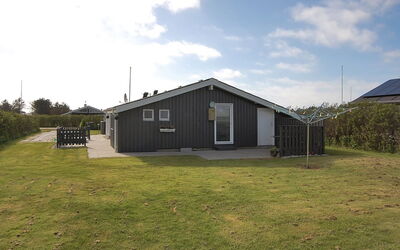 Engelbrecht - 400M from the Sea