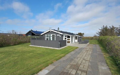 Engelbrecht - 400M from the Sea