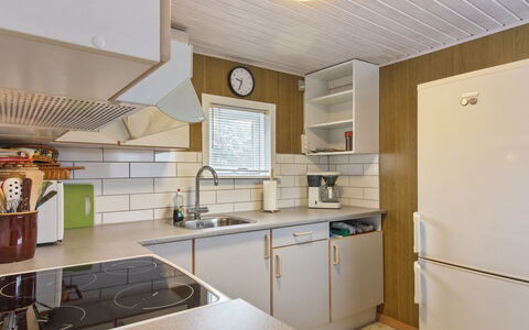 Nore - 350M from the Sea: Building, House, Residential Area, Home, Shrub, Roof, Cottage, Estate, Garden