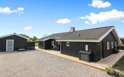 Mayke - 900M from the Sea