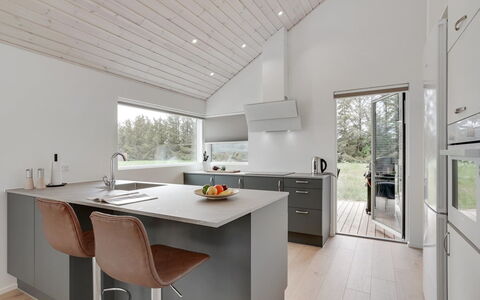 Arlina - 1.5Km from the Sea: Wood, Home, Porch, Deck, Hardwood, Roof, Wood Stain, Wood Flooring, Eco Hotel