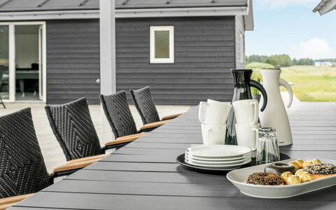 Fegge - 1.5Km from the Sea: Roof, House, Home, Cottage, Siding, Estate, Driveway, Garden Buildings, Yard, Shed