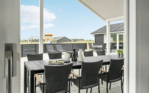 Fegge - 1.5Km from the Sea: Roof, House, Home, Cottage, Siding, Estate, Driveway, Garden Buildings, Yard, Shed