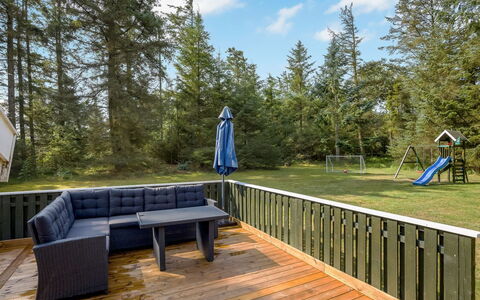Sunneva - 1Km from the Sea: House, Home, Door, Roof, Cottage, Estate, Garden, Shade, Siding, Yard