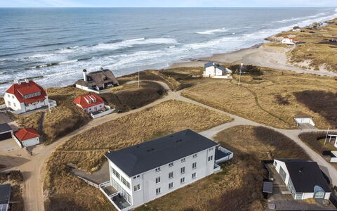 Lenaya - 75M from the Sea: Slope, Sand