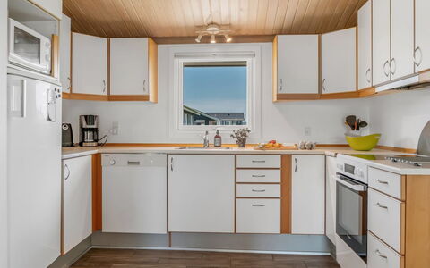 Hilka - 75M from the Sea: Building, House, Residential Area, Home, Shrub, Roof, Cottage, Estate, Garden