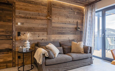 Accommodation:&nbsp;Superior & Infinity Pool 400.2