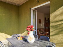 Accommodation:&nbsp;The Green House 644.1