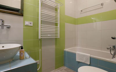 Accommodation:&nbsp;Přehrada Souš 176.1