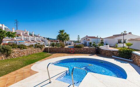 Perla del Mar: Building, Property, Sky, Light, Azure, Swimming Pool, Plant, Window, Shade, Tree