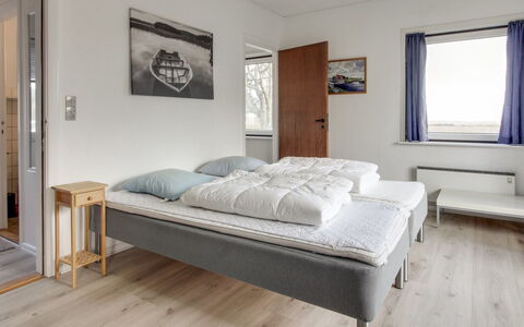 Solmaz - 3.5Km from the Sea: Wall, Bed, Bedroom, Wood, Furniture, Interior Design, Floor, Flooring, Ceiling, Bed Sheet