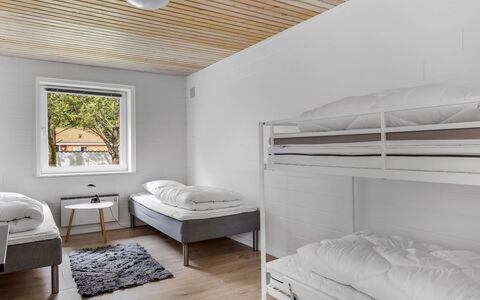 Solmaz - 3.5Km from the Sea: Wood, Bedroom, Bedding, Freezing, Bed Frame, Bed, Bicycle, Hardwood, Plank