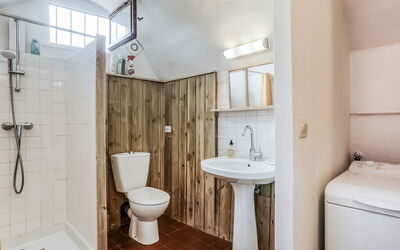 Accommodation:&nbsp;Les Huppes 105.2