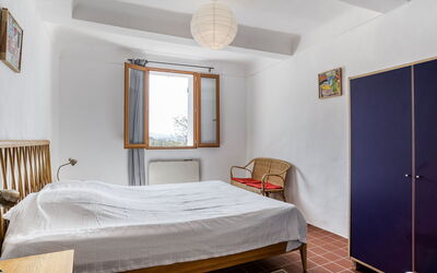 Accommodation:&nbsp;Les Huppes 105.2