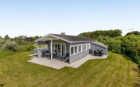 Evalotte - 600M from the Sea: Apartment, Shade, Balcony, Chair, Fence, Outdoor Furniture, Aluminium, Artificial Turf