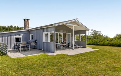 Evalotte - 600M from the Sea