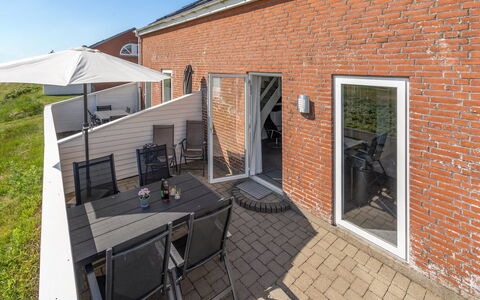 Maura - 2.3Km from the Sea: Building, House, Window, Home, Roof, Residential Area, Shrub, Cottage, Land Lot