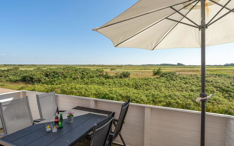 Maura - 2.3Km from the Sea: Building, House, Window, Home, Roof, Residential Area, Shrub, Cottage, Land Lot