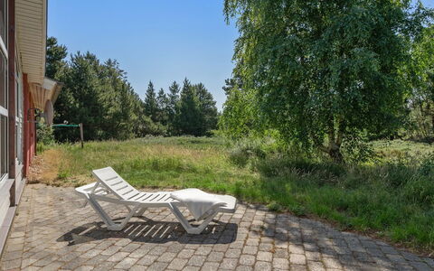 Mojag - 1Km from the Sea: Grass, Shrub, House, Garden, Home, Cottage, Land Lot, Lawn, Groundcover