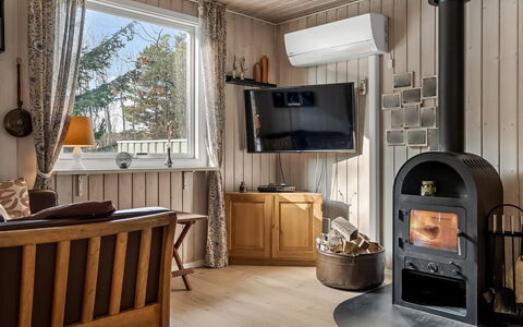 Karlotta - 2.2Km from the Sea: Thatching, Cottage, House, Roof, Home, Farmhouse, Hut, Estate, Village