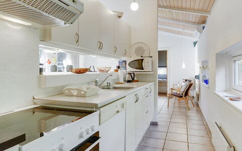 Reinbald - 1Km from the Sea: Interior Design, Kitchen, Flooring, Countertop, Wall, Ceiling, Floor, Light Fixture, Furniture, Kitchen Appliance