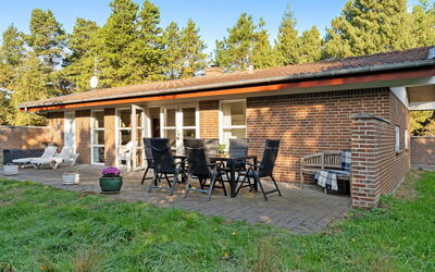 Reinbald - 1Km from the Sea