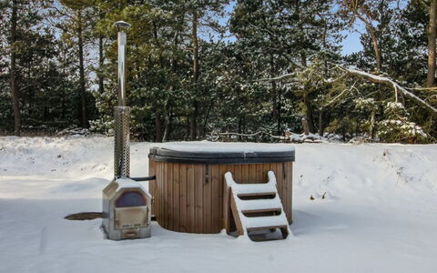 Nael - 1.6Km from the Sea: Wood, Home, Furniture, Ceiling, Cottage, Living Room, Hardwood, Chair, Wood Flooring
