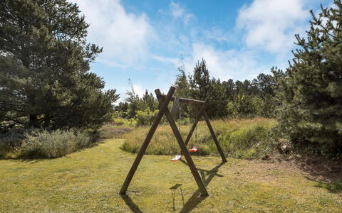 Heralda - 3.3Km from the Sea: Grass, House, Roof, Home, Cottage, Shrub, Land Lot, Rural Area, Farmhouse, Groundcover