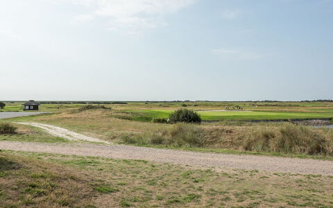 Helvig - 2.3Km from the Sea: Sky, Grass, Natural Environment, Green, Grassland, Ecoregion, Plain, Horizon, Natural Landscape, Field