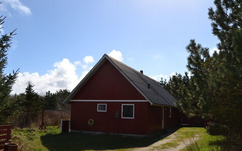 Kabbi - 2.6Km from the Sea: Building, House, Window, Home, Roof, Residential Area, Shrub, Cottage, Land Lot