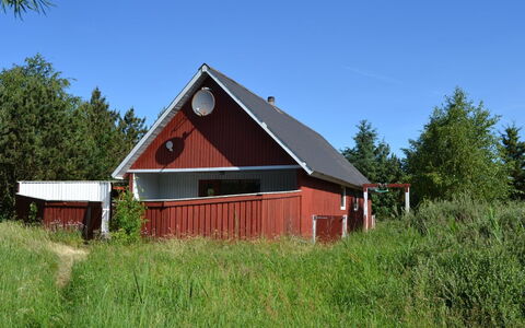 Kabbi - 2.6Km from the Sea: Building, House, Window, Home, Roof, Residential Area, Shrub, Cottage, Land Lot