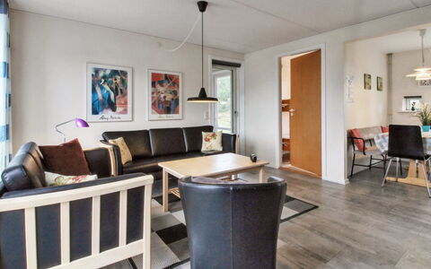 Tinna - 2.3Km from the Sea: Building, House, Window, Home, Roof, Residential Area, Shrub, Cottage, Land Lot