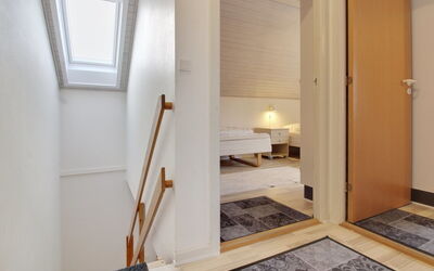 Tinna - 2.3Km from the Sea