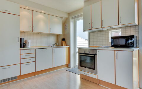 Jovanka - 2.3Km from the Sea: Flooring, Wood, Floor, Interior Design, Kitchen, Kitchen Appliance, Major Appliance, Countertop, Ceiling, Wood Flooring